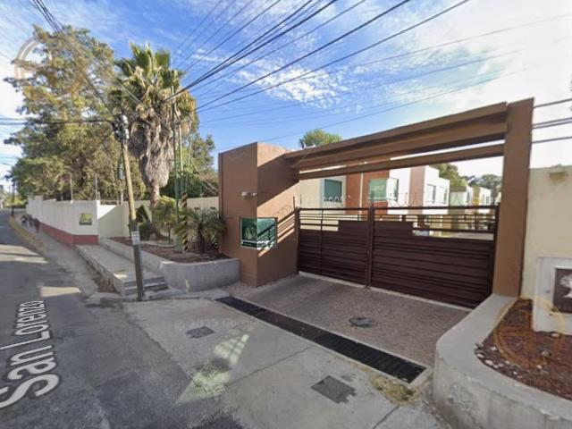 Casa en condominio en Venta en el Fracc. Camino Real Cond. Framboyanes a 6 min. de la BUAP, Puebla