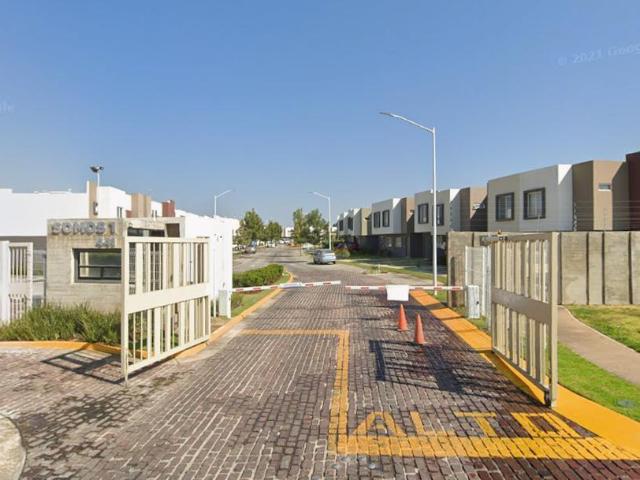 Casa en Condominio en Venta en el Fracc. Somos a 20 min. de Arcos Zapopan, Jalisco