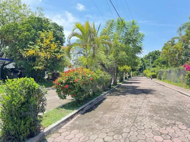 Casa en condominio en venta en El Rocio
