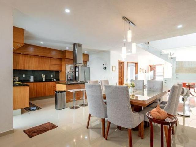 Casa en condominio en venta en Fraccionamiento El Alcázar Casa Fuerte