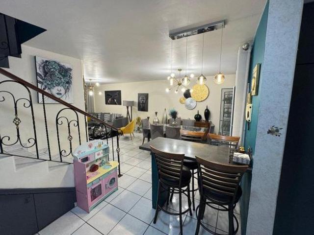 Casa en condominio en venta en Fraccinamiento Mirador de San Isidro