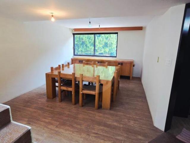 Casa en condominio en venta en Santa María Tepepan