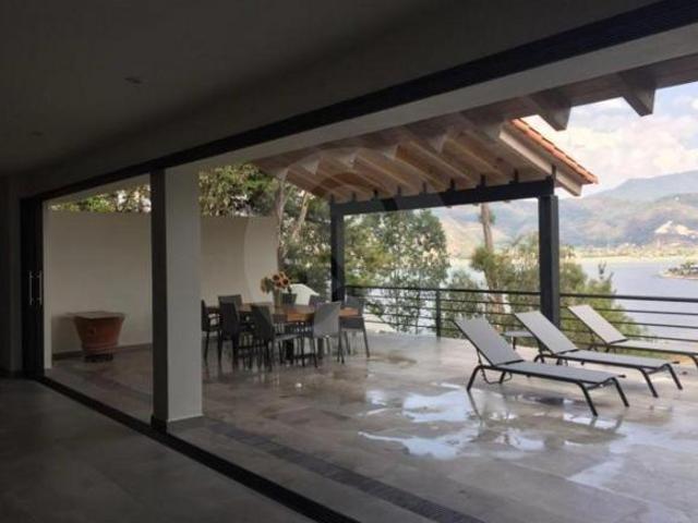 Casa en condominio en venta en La Peña