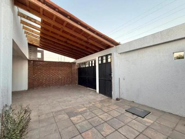 Casa en condominio en venta en San Mateo, Metepec, México