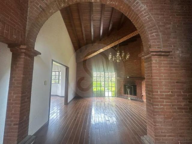 Casa en condominio en venta en San Lorenzo Acopilco