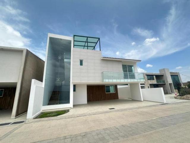Casa en condominio en venta en San Salvador Tizatlalli, Metepec, México