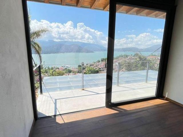Casa en condominio en venta en Santa María Ahuacatlan