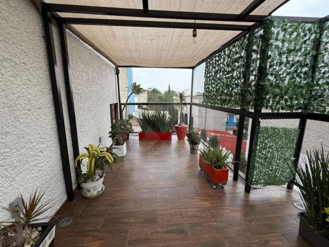 Casa en condominio en venta en Santa María Tepepan