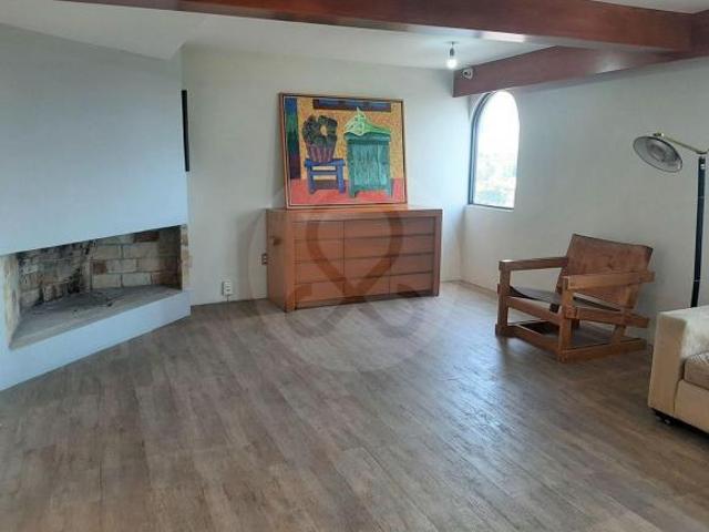 Casa en condominio en venta en Santa María Tepepan