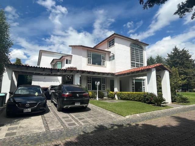 Casa en condominio en Venta en Puerta del Cármen, Ocoyoacac Santiago Tianguistenco