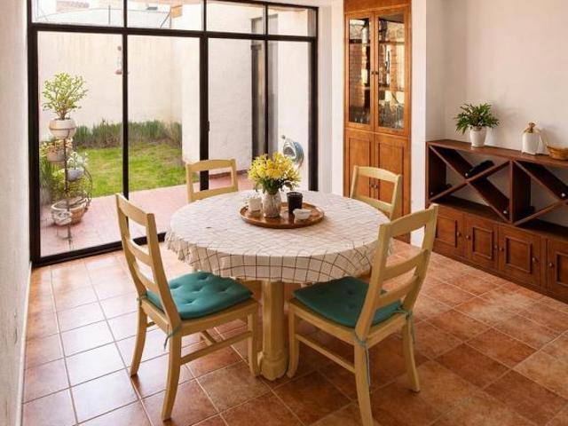 Casa en Condominio en Venta en Tlalpan con Seguridad para remodelar