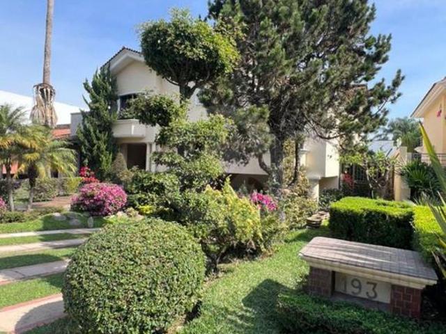 Casa en condominio en venta en Valle Real