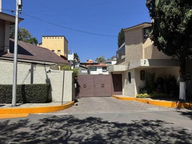 Casa en condominio en venta Pedregal de San Francisco Coyoacan Jardín seguridad