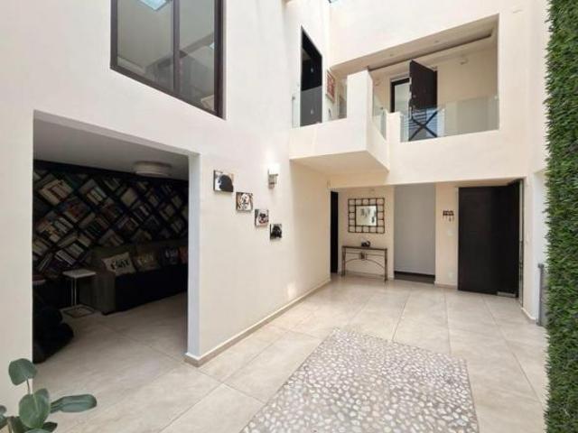 Casa en Condominio Horizontal en Lomas Quebradas, San Jerónimo