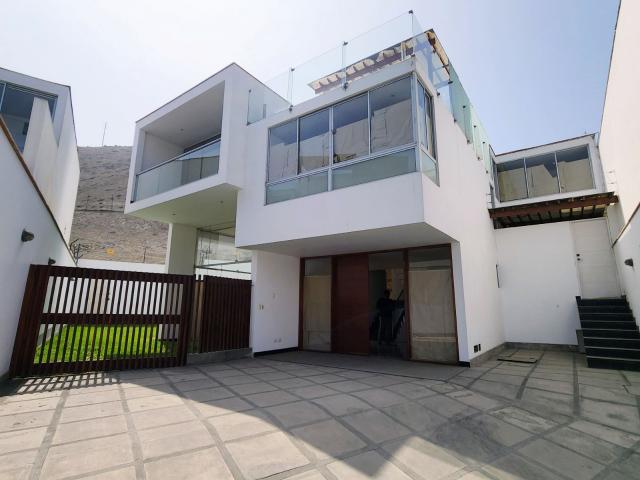 CASA EN CONDOMINIO | JARDÍN CON PARRILLA | TERRAZA