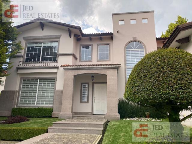 Casa en condominio Los Robles