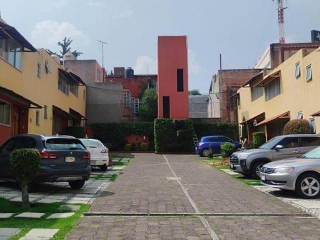 Casa en condominio Las Águilas