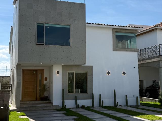 Casa en condominio San Miguel Totocuitlapilco