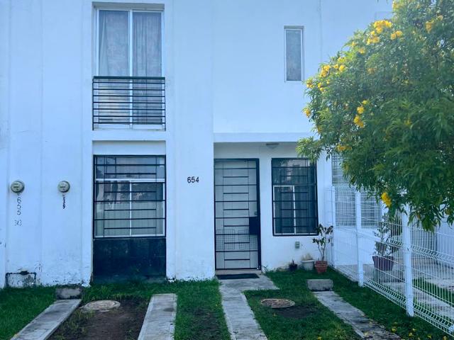 CASA EN CONDOMINIO PARQUE ZONA DORADA PUERTA DEL LLANO
