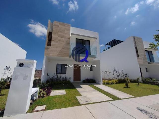 Casa en condominio zona Poniente Aguascalientes