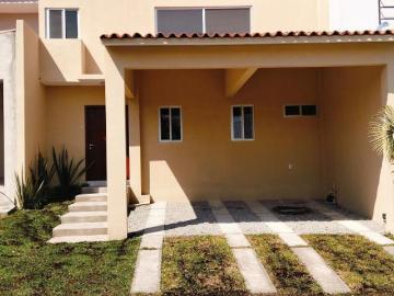 Casa en Conjunto Los Pueblitos Fraccionamiento Burgos Bugambilias