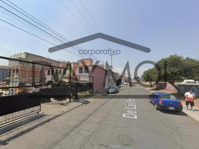 Casa en Conj U los Sauces II, 50210 Hacienda Santín, Méx
