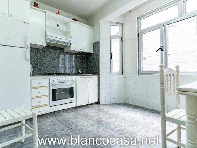 Casa en Corme Porto – lista para entrar a vivir, al lado del puerto y a 350 m de la playa