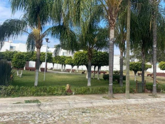 Casa en coto con terraza | 3 recámaras | Zapopan, a 3 min de López Mateos