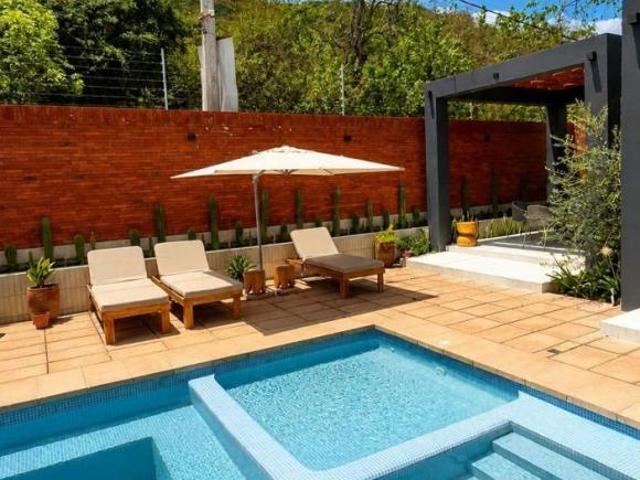 Casa de 1 Planta en Ajijic | 2 Recámaras, Alberca y Casa Club