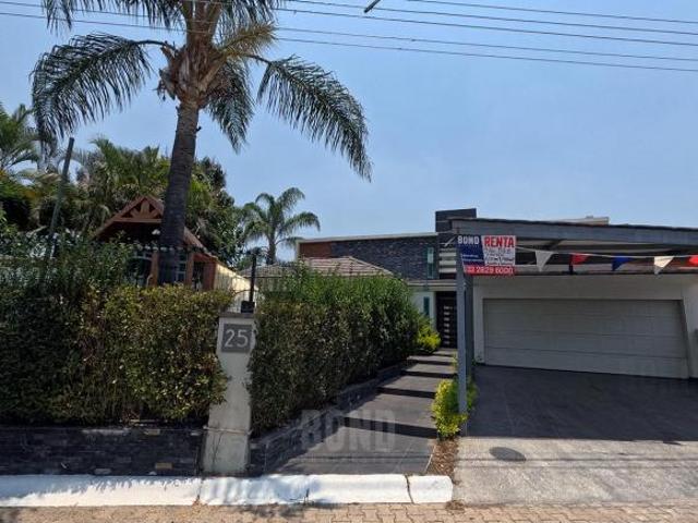 Casa en Coto Privado dentro de Bugambilias en VENTA