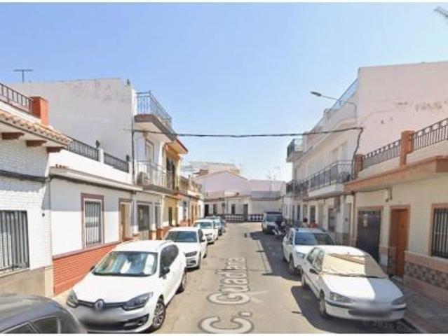 CASA EN DOS HERMANAS
