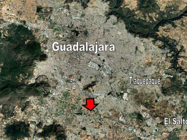 Casa en dos niveles con 62.40 superficie de terreno en Fracc. San José del Valle