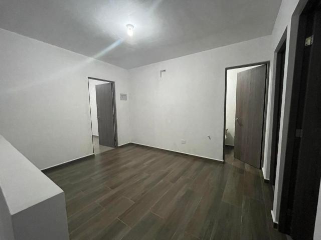 Casa en Excelente ubicaci?n en Apodaca