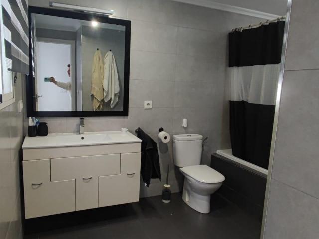 CASA EN EXCLUSIVA JUNTO AVENIDA DE CADIZ!