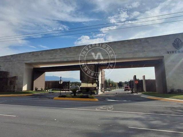 Casa en exclusivo Residencial al norte con habitación en PB