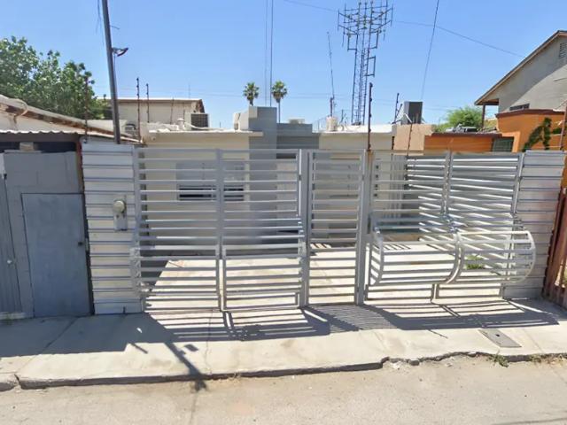 Casa en Ebanistas colonia Industrial Mexicali Baja California