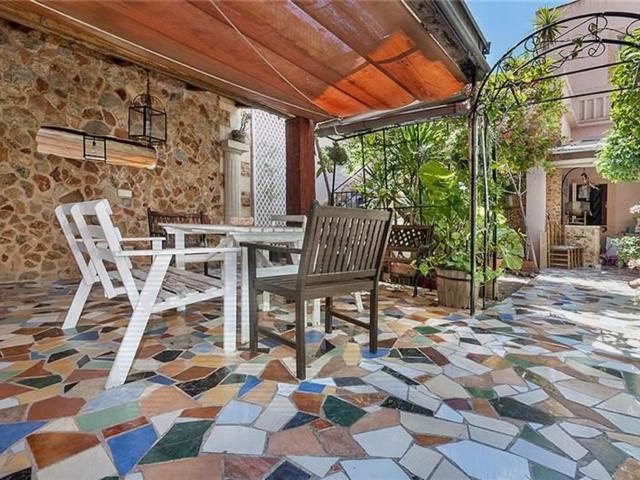 Casa en El Molinar, muy cerca del mar, con gran amplitud y e. 0m² Palma de Mallorca