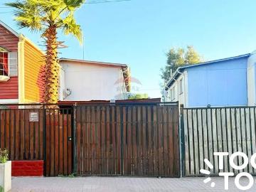 Casa en venta en Los Libertadores, El Monte - Estacionamiento