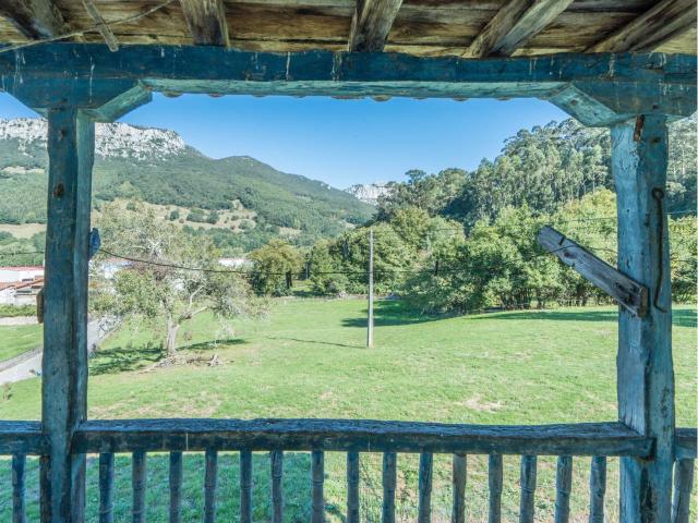 Casa en el Barrio Riancho 36, Ramales de la Victoria