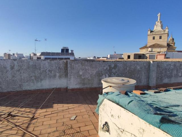 CASA EN EL BARRIO SAN MIGUEL A MUY BUEN PRECIO