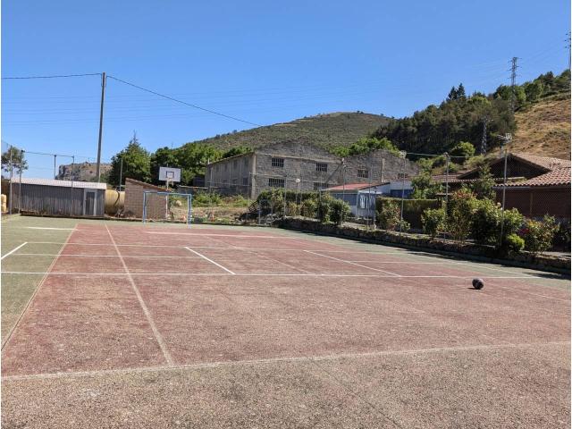 CASA EN EL CAMPING DE EZCARAY