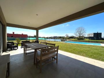 Casa en El Canton Norte a la laguna OPORTUNIDAD ORIENTACION NORESTE