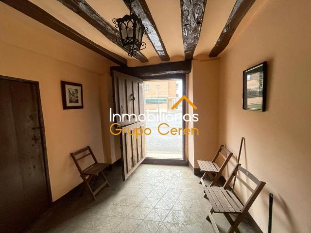 CASA EN EL CENTRO DE ZARRATON