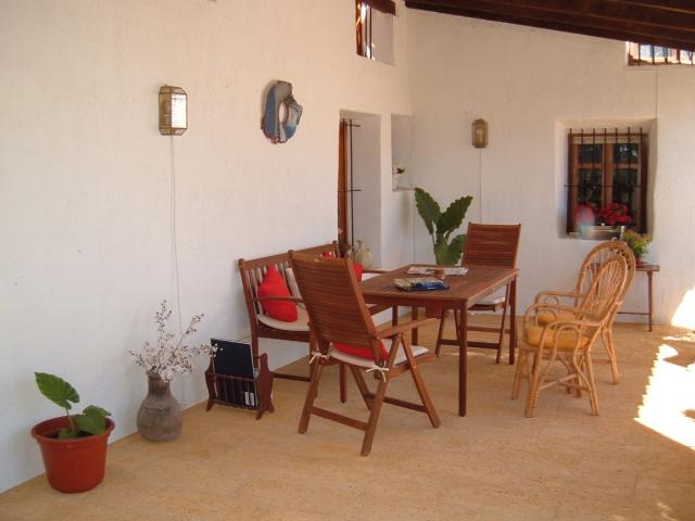CASA EN EL PARAJE LA LAGUNA DE ALPERA A 5 Km del Casco Urbano