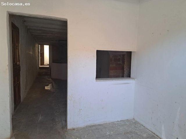 Casa en El Pontón con acceso por dos calles