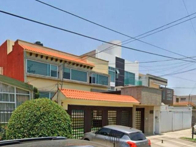 Casa en Emilio Rabasa 66, Ciudad Satélite, Naucalpan De Juárez NO SE ACEPTAN CREDITOS