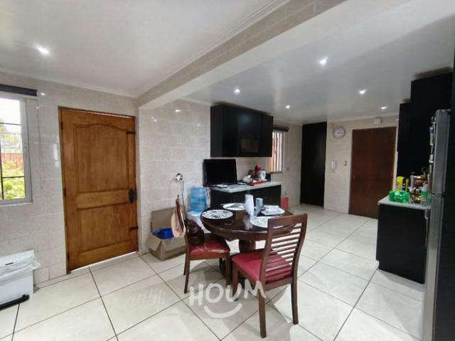 Casa en Escritor Rodolfo Villalobos | 4 dormitorios por 7600.00 en La Serena