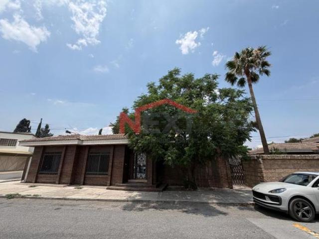 Casa en Esquina de Una Planta al Norte de Saltillo | Col. Doctores |? 245 m2 de Terreno ?220 m