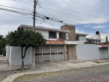 Casa en esquina en Arcos de Guadalupe, Zapopan