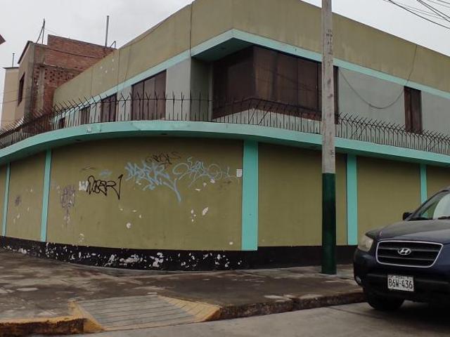 Casa en esquina en pueblo libre at m